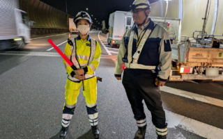 設置パトロール 国道16号保土ヶ谷バイパス下り線走行車線規制（横浜町田営業所）