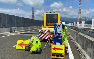 支社長パトロール 新東名高速道路下り線追越車線規制（厚木営業所）
