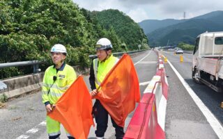 インターンパトロール 中央自動車道上り線左2車線規制（八王子多摩営業所）