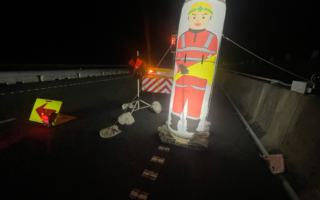 営業所パトロール 新東名高速道路下り線追越車線規制（御殿場営業所）