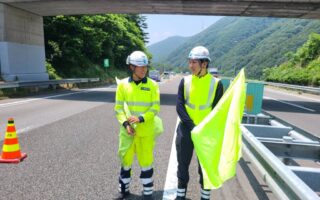 撤去パトロール 中央自動車道下り線追越車線規制（松本営業所）