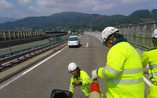 所長パトロール 長野自動車道路下り線走行車線規制（松本営業所）