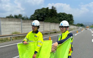 安全パトロール 中央自動車道上り線追越車線規制（諏訪営業所）