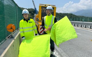 安全課パトロール 中央自動車道上り線走行車線規制（諏訪営業所）