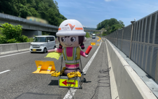 安全パトロール 中央自動車道上り線走行車線規制（諏訪営業所）