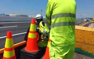 設置パトロール 首都高湾岸線西行きS規制(港北営業所)
