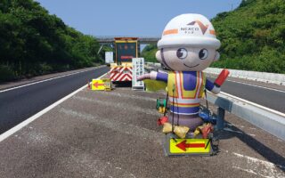 安全パトロール 東海環状自動車道上下線追越車線規制(岐阜営業所)