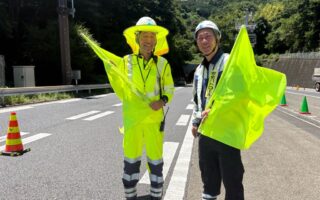 設置パトロール 小田原厚木道路上下線対面通行規制（平塚営業所）