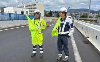設置パトロール 札樽自動車道上り線追越車線規制(札幌営業所)