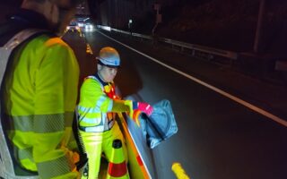 設置パトロール 横浜横須賀道路上下線追越車線規制（港北営業所）