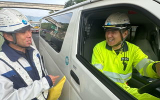 撤去パトロール 関越自動車道上り線追越車線規制（高崎営業所）