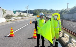 営業所パトロール 小田原厚木道路上り線追越車線規制（平塚営業所）