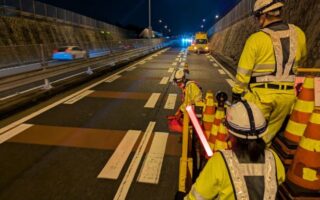 設置パトロール 第三京浜道路上り線車線規制（横浜町田営業所）