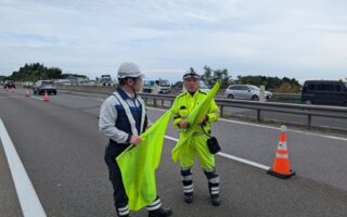 支社長パトロール 札樽自動車道上り線走行車線規制（江別営業所）