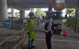 営業所パトロール 歩道内簡易規制上下線（西宮営業所）