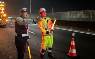 営業所パトロール 阪神高速4号湾岸線上り線走行車線規制（西宮営業所）