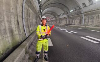 営業所パトロール 東名高速道路上り線車線規制（静岡営業所）