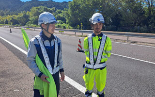 安全パトロール 東海北陸自動車道上り線走行車線規制(岐阜営業所)