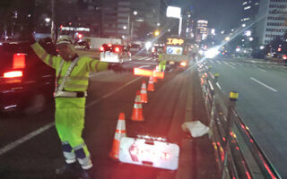 所長パトロール 追越車線規制（葛西営業所）