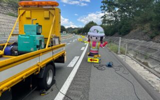 撤去パトロール 長野自動車道上り線走行車線規制（松本営業所）