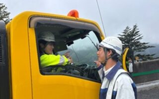 設置パトロール 上信越自動車道下り線走行車線規制（長野営業所）