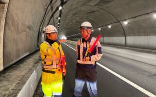 設置パトロール 新東名高速道路上り線走行車線規制（沼津営業所）