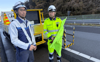 設置パトロール 中央自動車道　富士吉田線上り線走行車線規制（大月営業所）