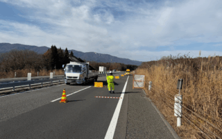 営業所パトロール 中央自動車道上り線走行車線規制（松本営業所）