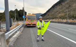 設置パトロール 新東名高速道路上り線走行車線規制（沼津営業所）
