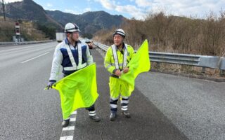 設置パトロール 新東名高速道路下り線追越車線規制（沼津営業所）