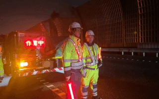 営業所パトロール 首都圏中央連絡自動車道内回り走行車線規制（八王子維持営業所）