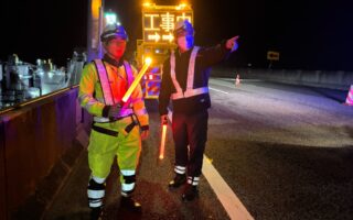 支社長パトロール 阪神高速5号湾岸線下り線左2車線規制（西宮営業所）