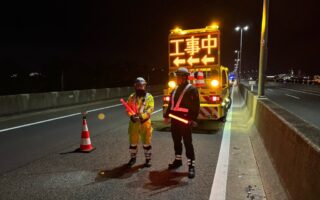 営業所パトロール 阪神高速4号湾岸線下り線追越車線規制（西宮営業所）