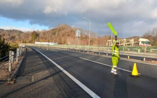 設置パトロール 長野自動車道上り線走行車線規制（長野営業所）