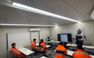 2025年12月度 安全衛生委員会（八王子維持営業所）