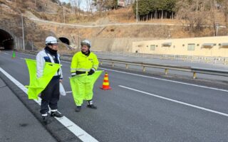 撤去パトロール 長野自動車道下り線走行車線規制（松本営業所）