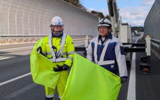 クロスパトロール 新東名高速道路上り線追越車線規制（沼津営業所）