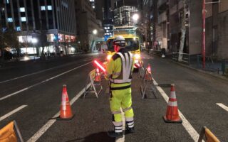 安全パトロール　都道409号　日比谷通り上り線車線規制（埼玉営業所）