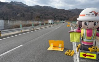 営業所パトロール 中央自動車道上り線走行車線規制（松本営業所）