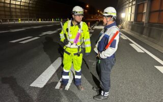 設置パトロール 横浜新道下り線追越車線規制（港北営業所）