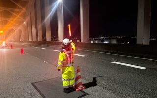 インターンパトロール 阪神高速5号湾岸線下り線追越車線規制（西宮営業所）
