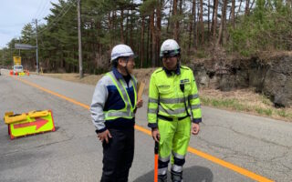 役員パトロール 国道片側交互通行規制（大月営業所）