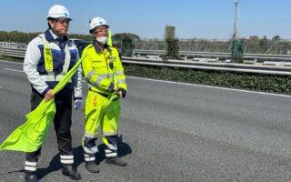 役員パトロール 関越道下り線走行車線規制（所沢営業所）