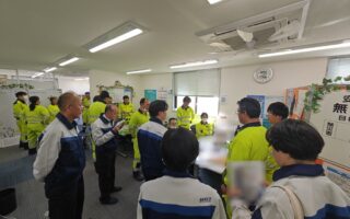 役員パトロール 中央道下り線追越車線規制（八王子多摩営業所）