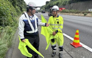 【全国安全週間】設置パトロール 東名高速上り線路肩規制（厚木営業所）