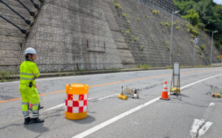 【全国安全週間】営業所パトロール 国道１９号片側交互通行規制（長野営業所）