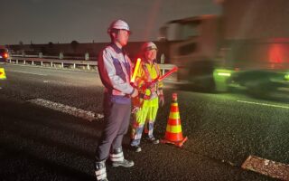 営業所パトロール 中央自動車道上り線走行車線規制（八王子多摩営業所）