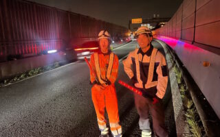 営業所パトロール 中央自動車道下り線追越車線規制（八王子維持営業所）